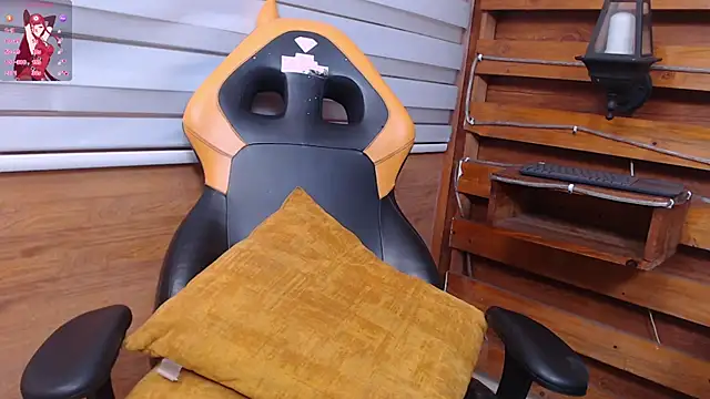 Živý XXX chat allison_max_tattoo