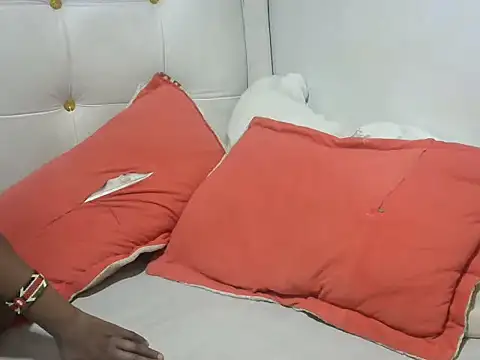 Mylaclara Chat XXX in diretta