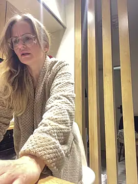 mommy_nadin Obrolan Langsung XXX