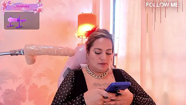 Онлайн чат XXX Elise-Leyton