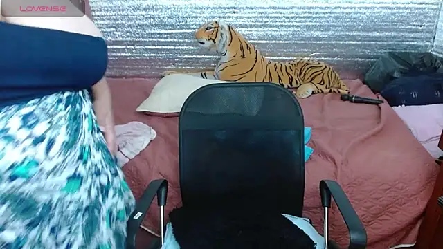 Živý XXX chat EMILY-NESSA