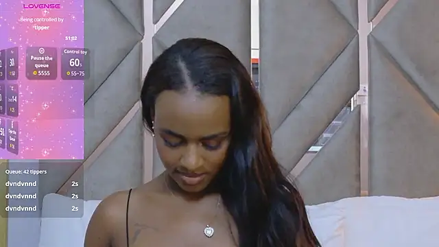 Sally-Noa Live XXX-Chat