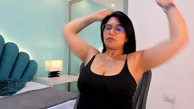 sharlott18n Live XXX chat