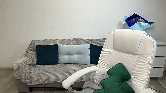 EvaMaddison: онлайн-секс-чат