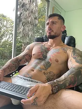 DimitriSullivan_ 即時 XXX 聊天