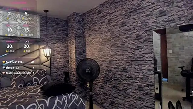 Chatroom XXX en direct de BellyBigBoobs