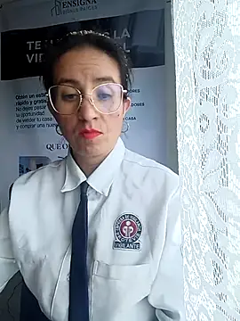 Chatroom XXX en direct de Valentina--1