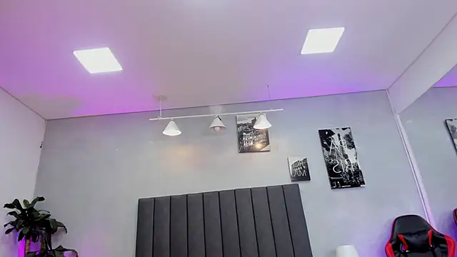 kendra_london Adlı Modelin Canlı XXX Sohbeti