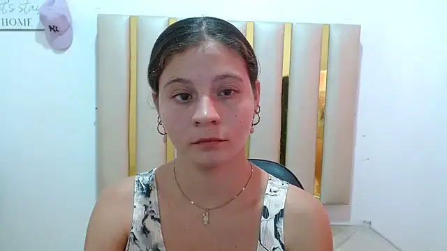 Chatroom XXX en direct de flakita_sexyhot