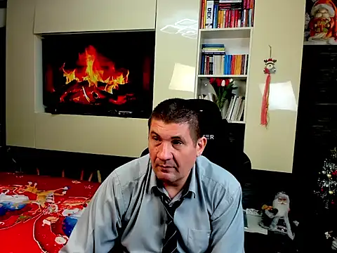 SpartacusDaddy48's Webcam Show