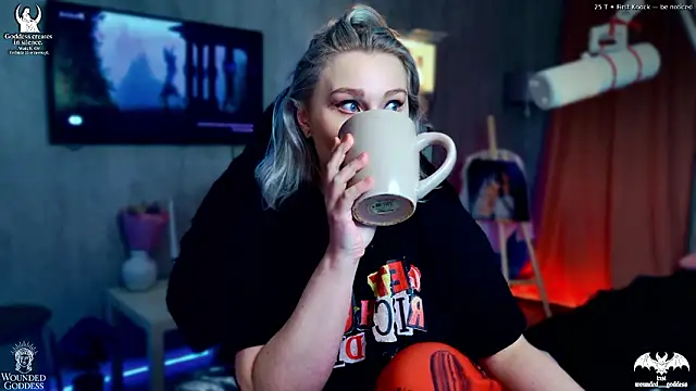 Wounded_Goddess_ 现场XXX聊天