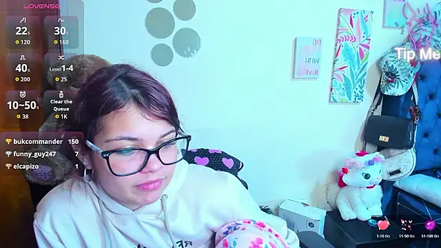 Ema__Luna 现场XXX聊天