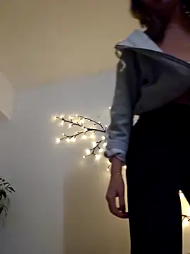 Bel_lla036Bella Webcam show