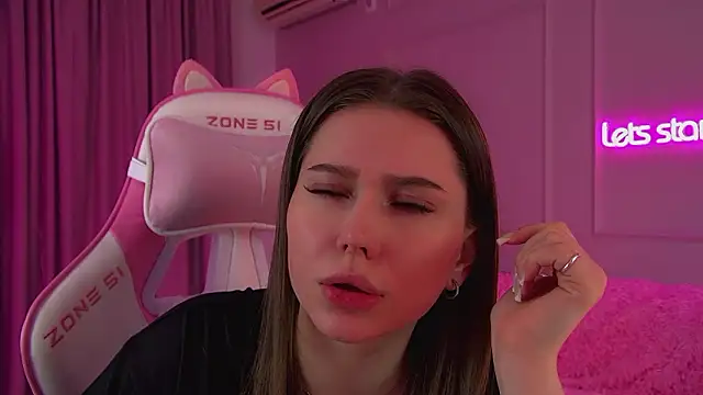 Chatroom XXX en direct de DianaVert