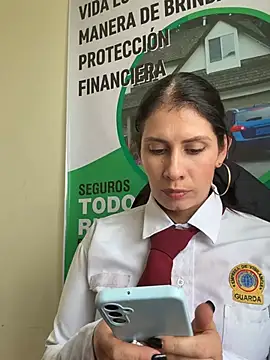 Alysson--'s Webcam Show