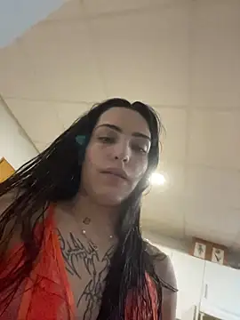 virtualhoe Adlı Modelin Canlı XXX Sohbeti