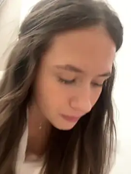 milaleoneli – webcam-show