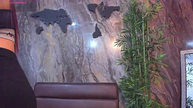 Hanna_Becker_ Chat XXX in diretta