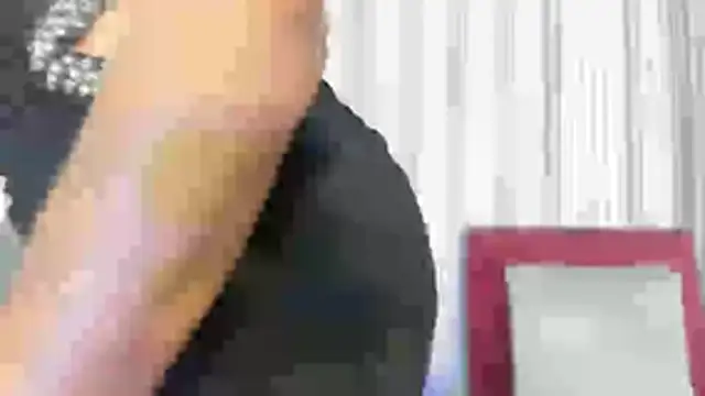 BriannaChelsea élő XXX-chatje