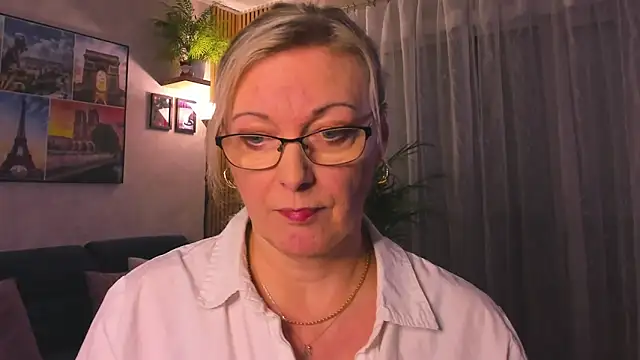 Онлайн чат XXX vanessa_chat