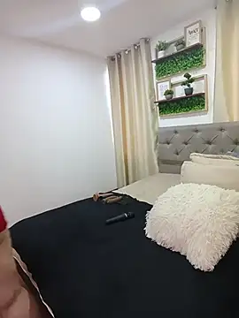 sasi_luna live XXX chat