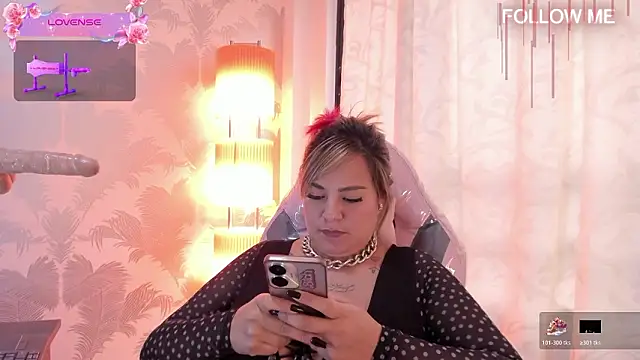 Elise-Leyton: онлайн-секс-чат