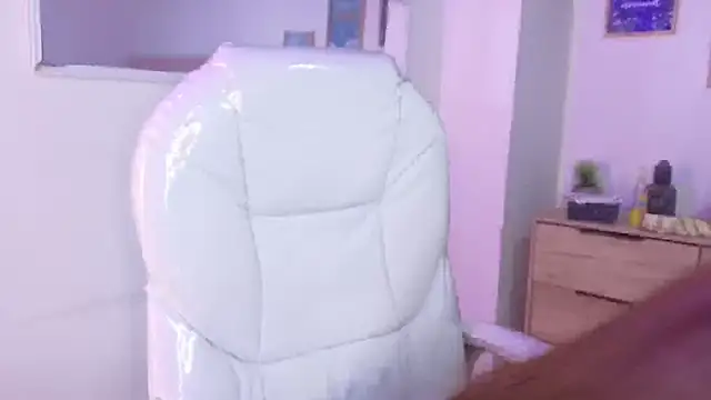 bluee_hazell: απευθείας συνομιλία ΧΧΧ