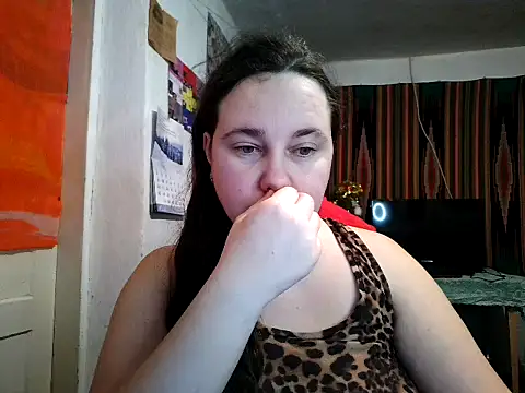 Онлайн чат XXX Cora_Maro