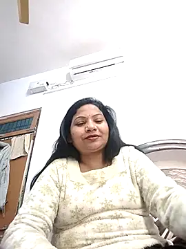 Pokazy przed kamerką – Cute-Janvi20