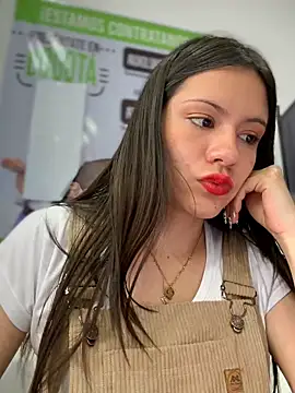 CHARLOTTE__05's Live XXX Chat