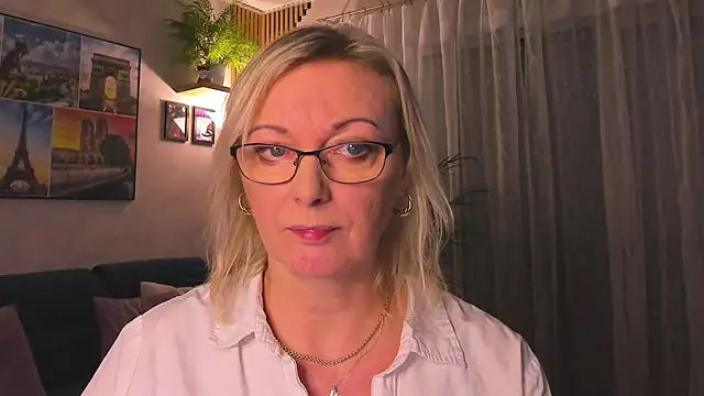 vanessa_chat: вебкам-шоу