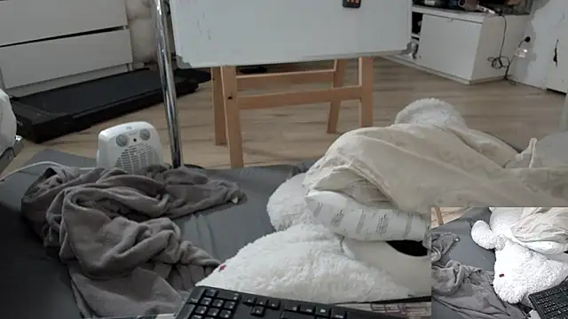 Chat XXX en directo de CeriseLapine