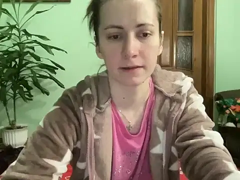 AngelTough20 Adlı Modelin Canlı XXX Sohbeti