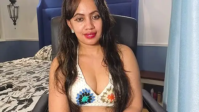 دردشة FannyXhot الجنسية المباشرة