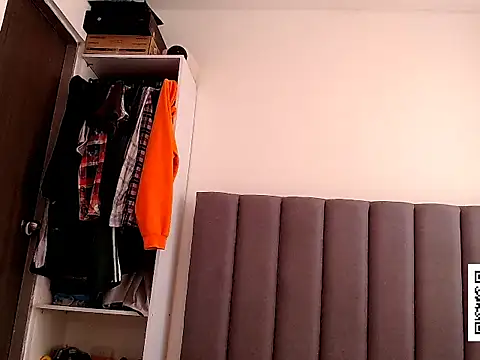 saara_johnson496 live XXX chat