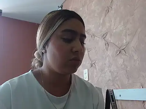 Miabonnett_ 라이브 XXX 채팅