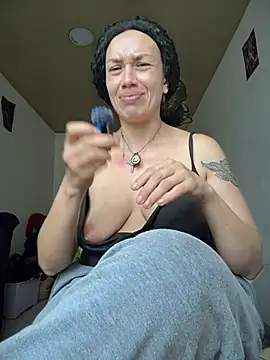 Онлайн чат XXX MAGDALAKOVANOVA