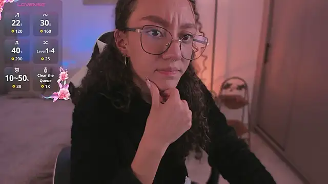 ChloeMoreti's Live XXX Chat