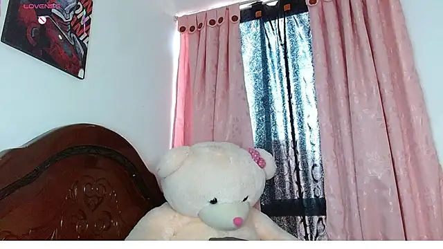 แชท XXX สดของ MissHoolly