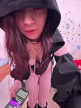 Chat XXX Live aiyorimidnight