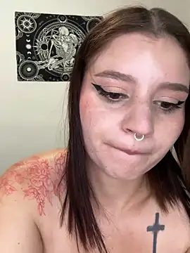 keomi-3のライブXXXチャット