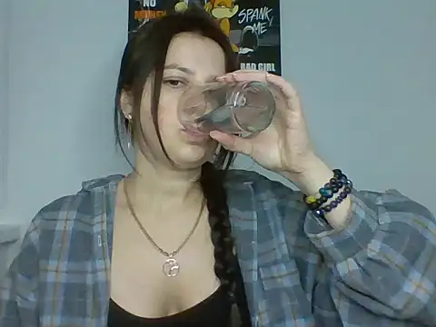 Naughty_Nata Obrolan Langsung XXX