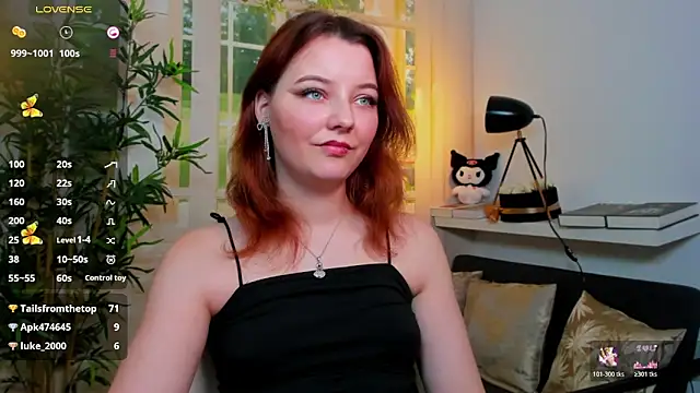 pretty_little_thing Chat XXX in diretta