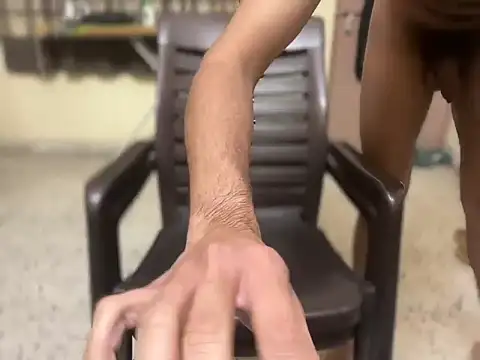 rahul_4u's Live XXX Chat