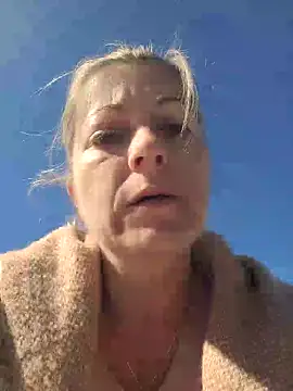 NikkiBlisss – Naživo XXX chat