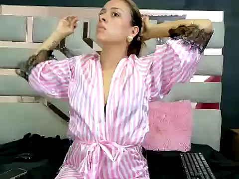 XXX chat uživo modela karolain_thomson