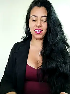 Онлайн чат XXX Luianna