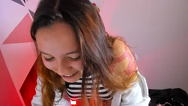 XXX chat uživo modela little_emma0