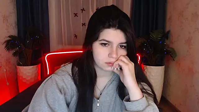 KisaModel's Live XXX Chat