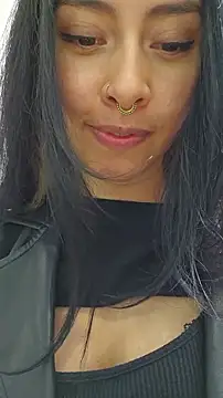 sara-lauren's Live XXX Chat